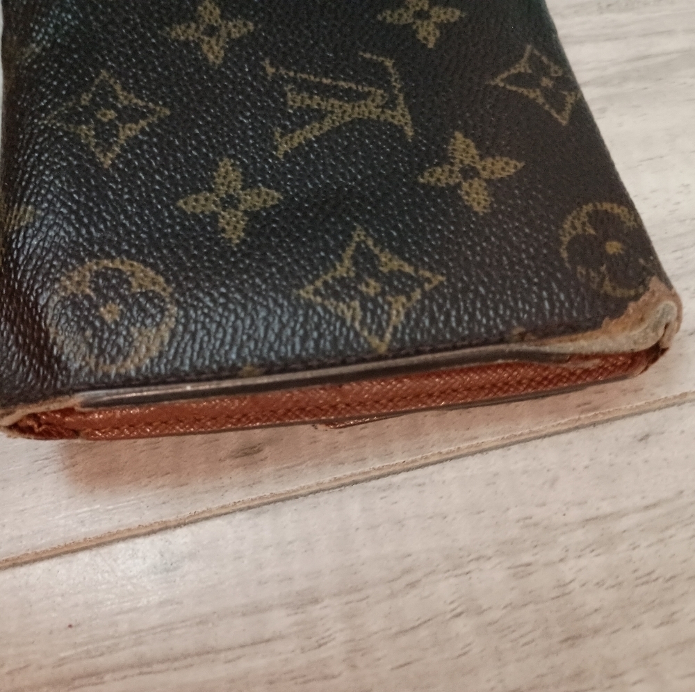 Louis Vuitton Monogram Canvas Porte Tresor International Wallet - Picture 10 of 15